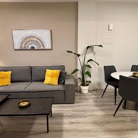 Seabreeze City Center Flats By Trulycyprus Lemesos Exteriér fotografie