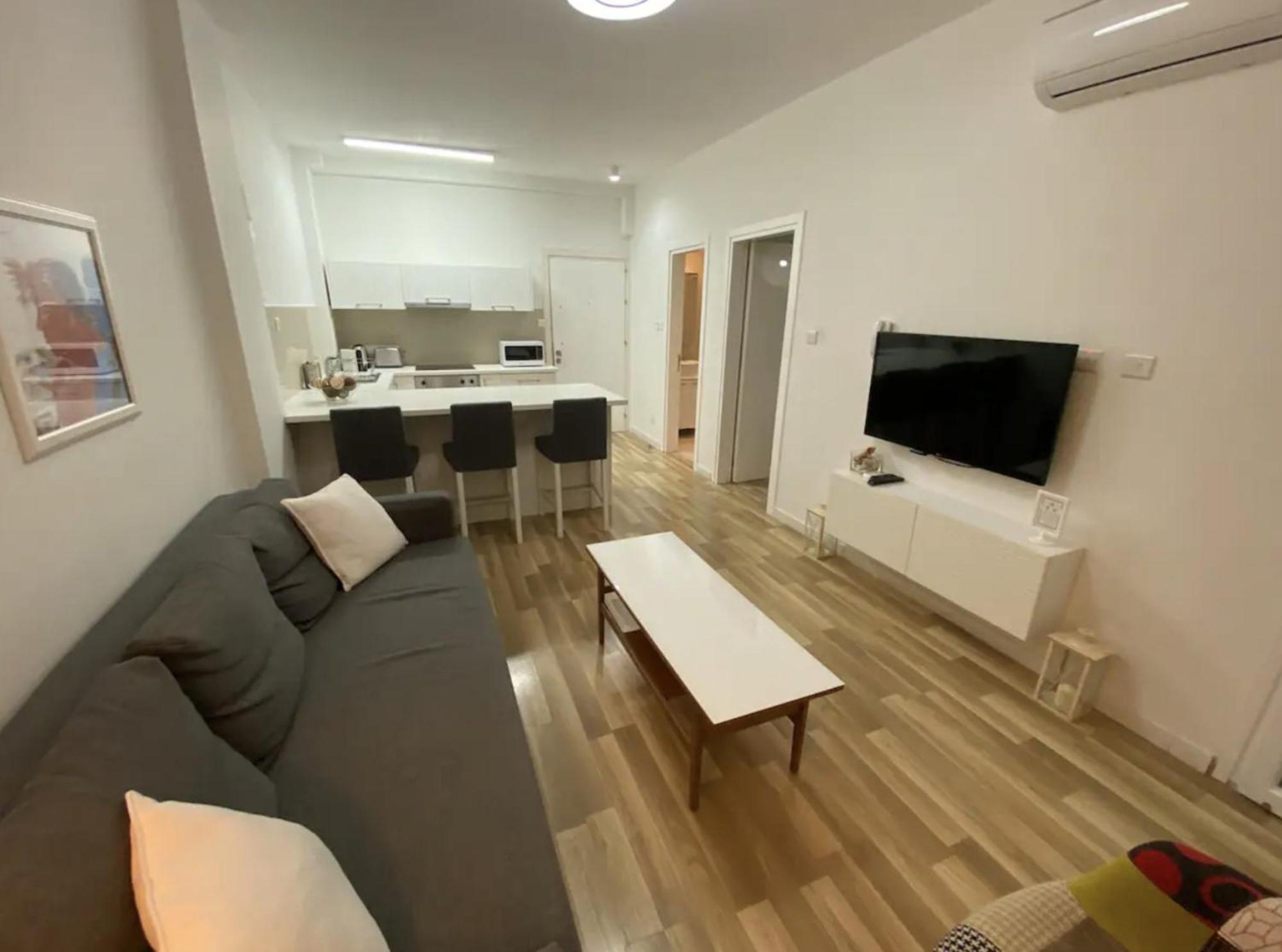 Seabreeze City Center Flats By Trulycyprus Lemesos Exteriér fotografie